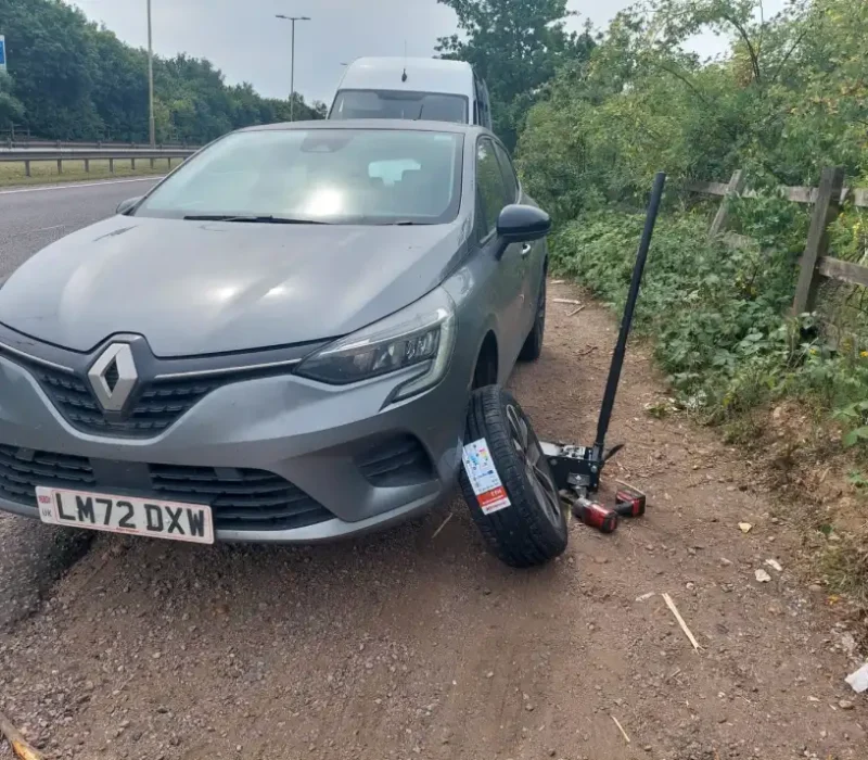 24-hour-emergency-tyre-repair-roadside-fitting.webp